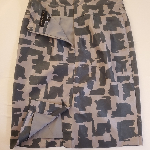 Banana republic midi Skirt - Picture 2 of 4